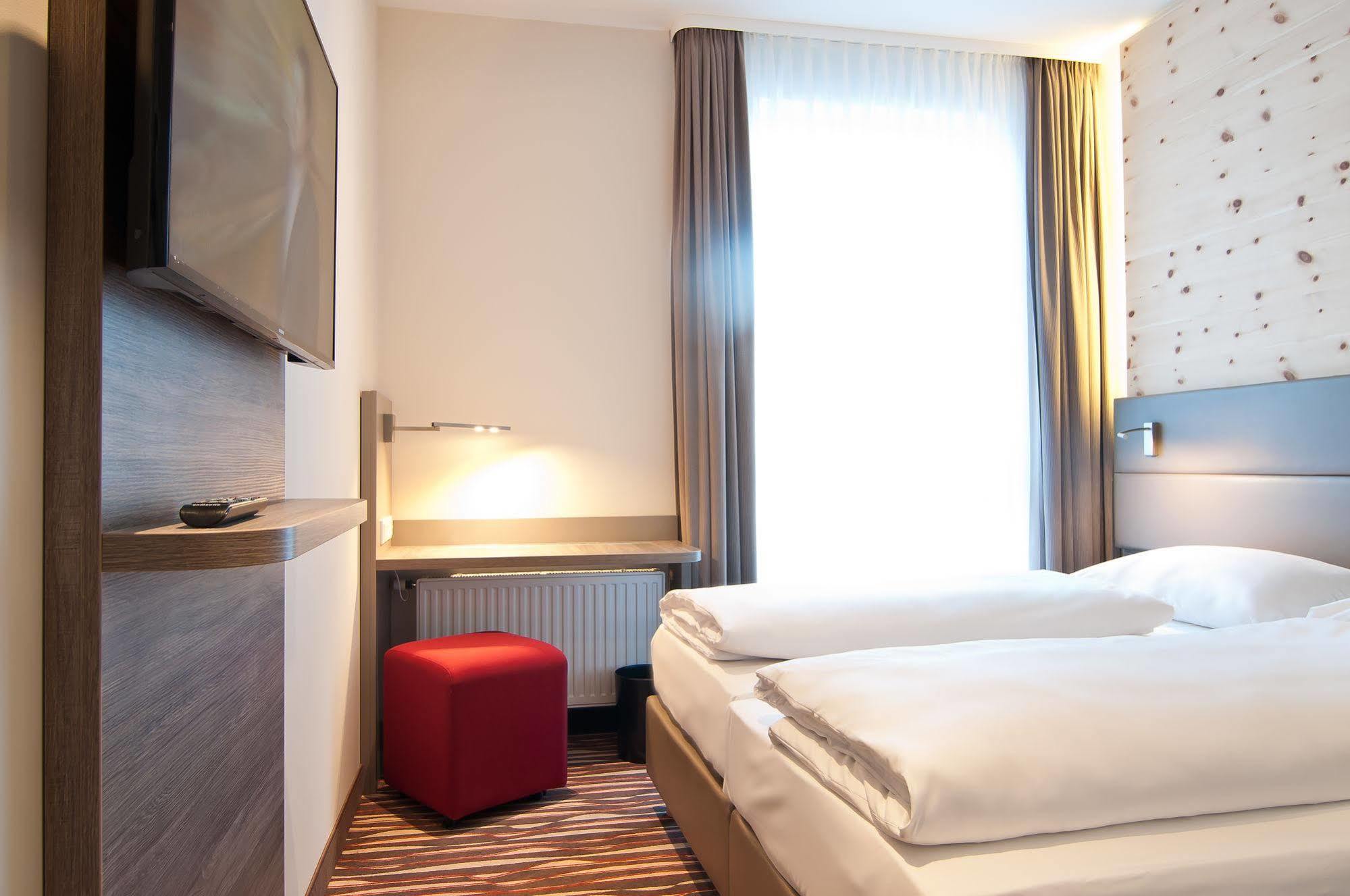 Hotel Amaro 3*