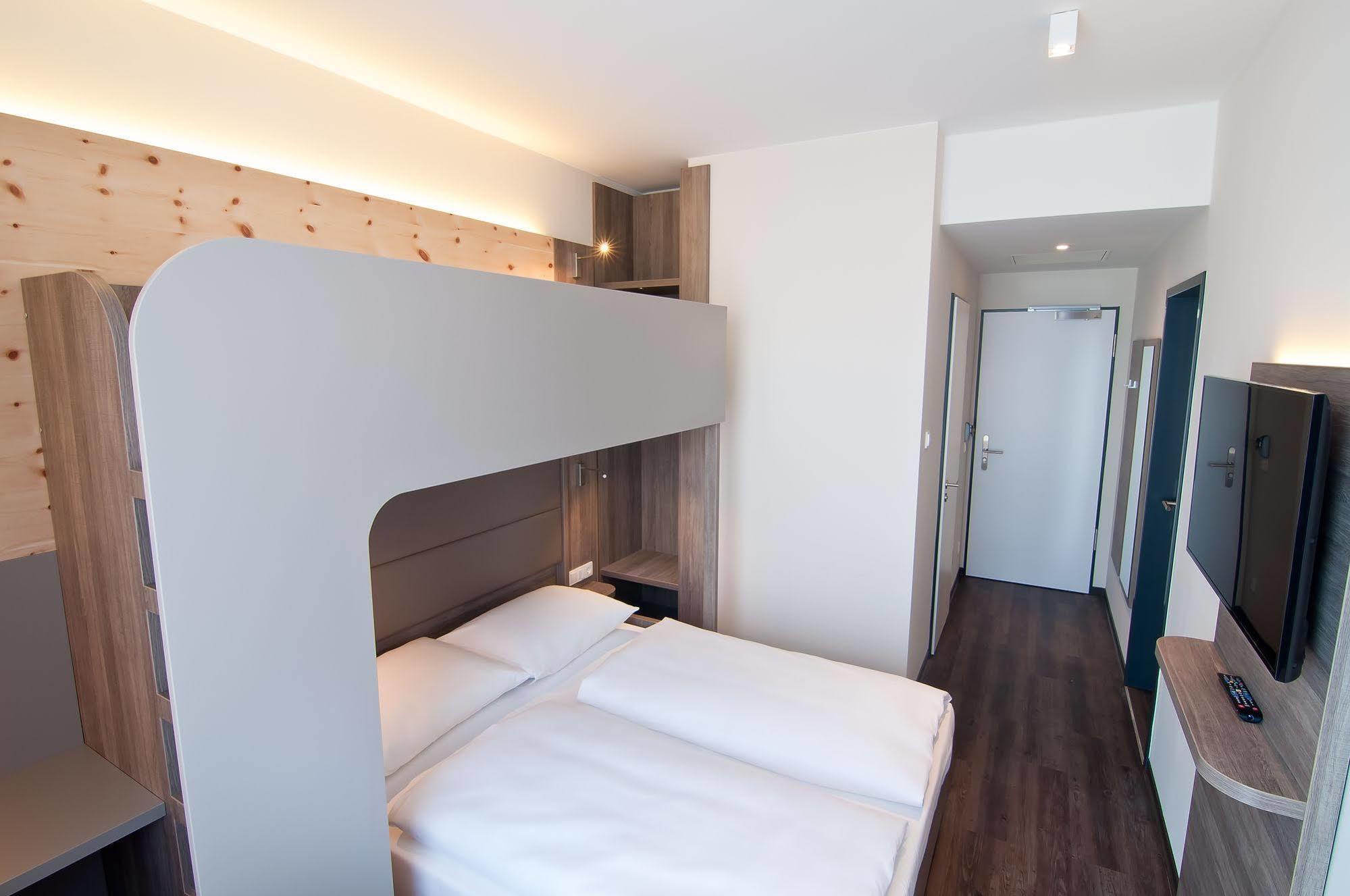 Amaro Hotel 3* Bergkirchen (Bavaria)